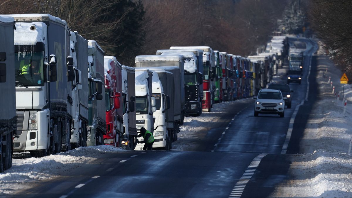 Polští dopravci přerušili blokádu hranic s Ukrajinou